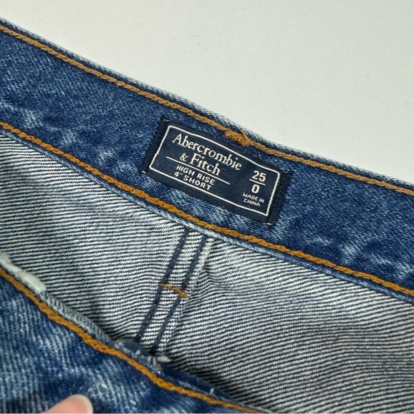Abercrombie Fitch High Rise 4” Shorts Distressed Denim - Picture 4 of 7